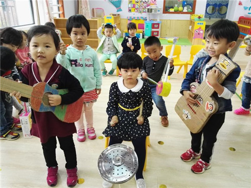 外国语幼儿园亲子乐器制作大赛